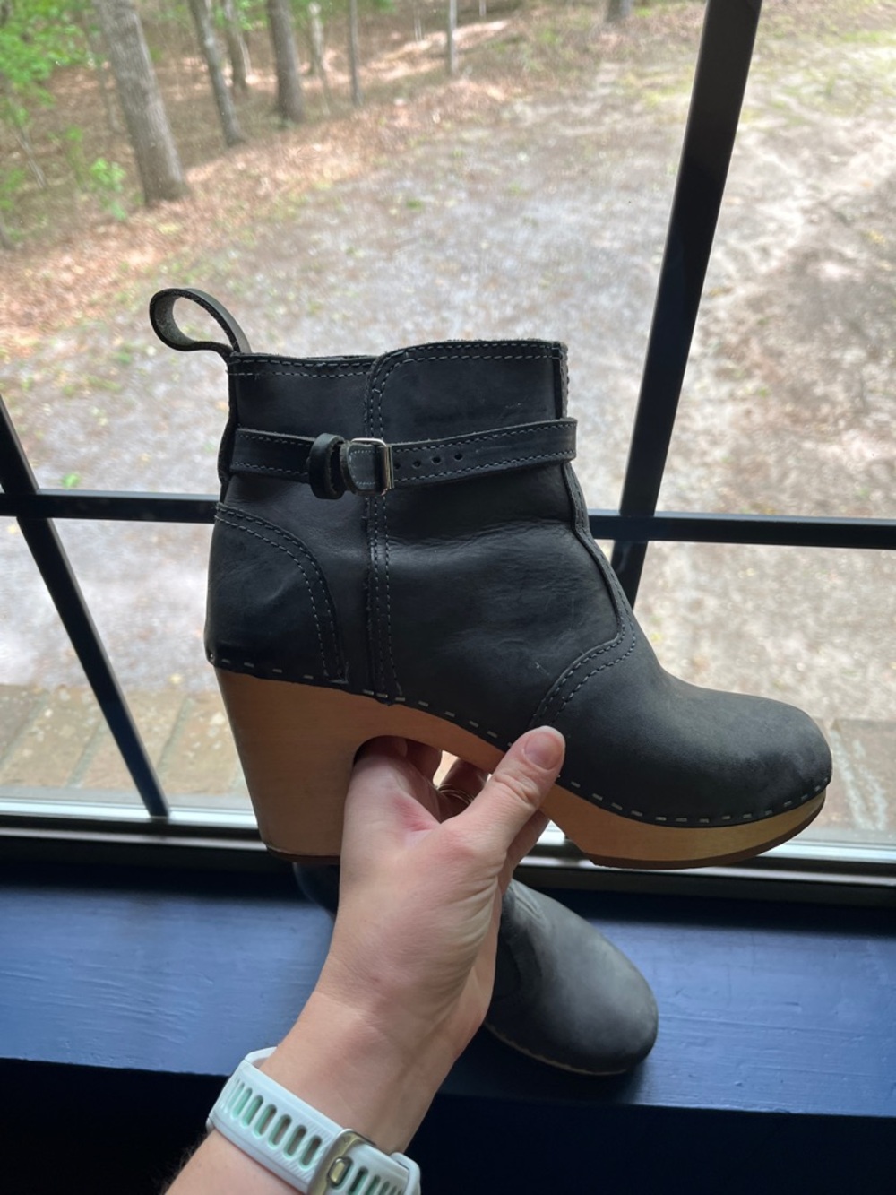 Black Women’s Ankle Booties with Wooden Block Heel